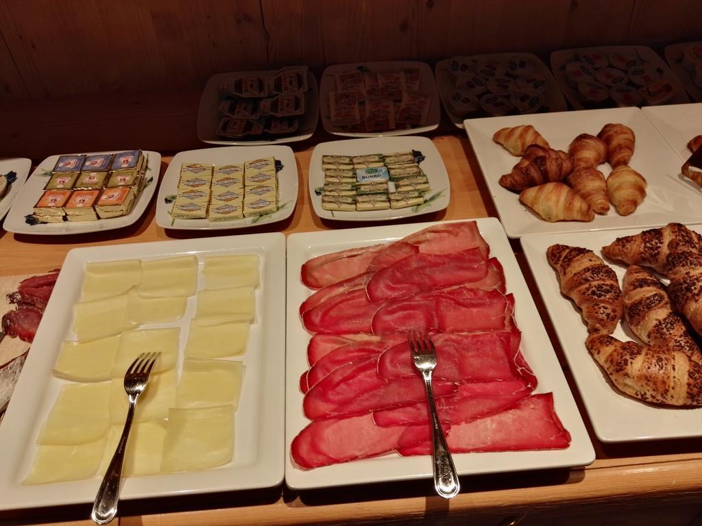 Alojamento de Acomodação e Pequeno-almoço Garni Cecilia Livigno